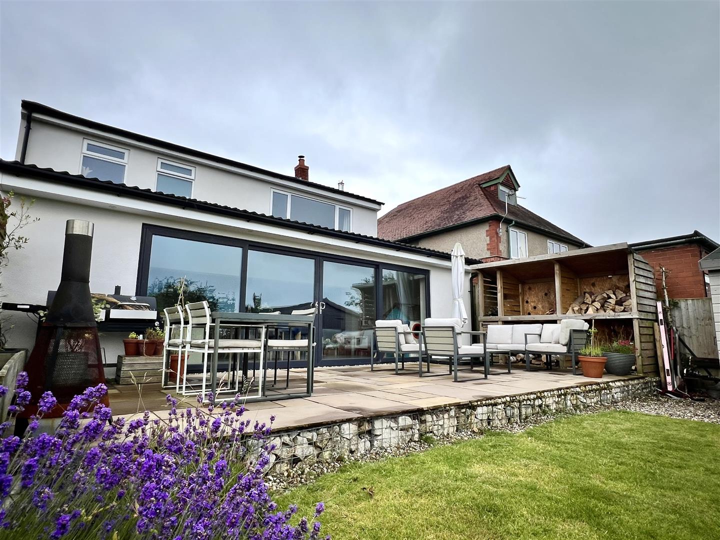 Coppenhall, Stafford, ST18 9BW Little Mansions